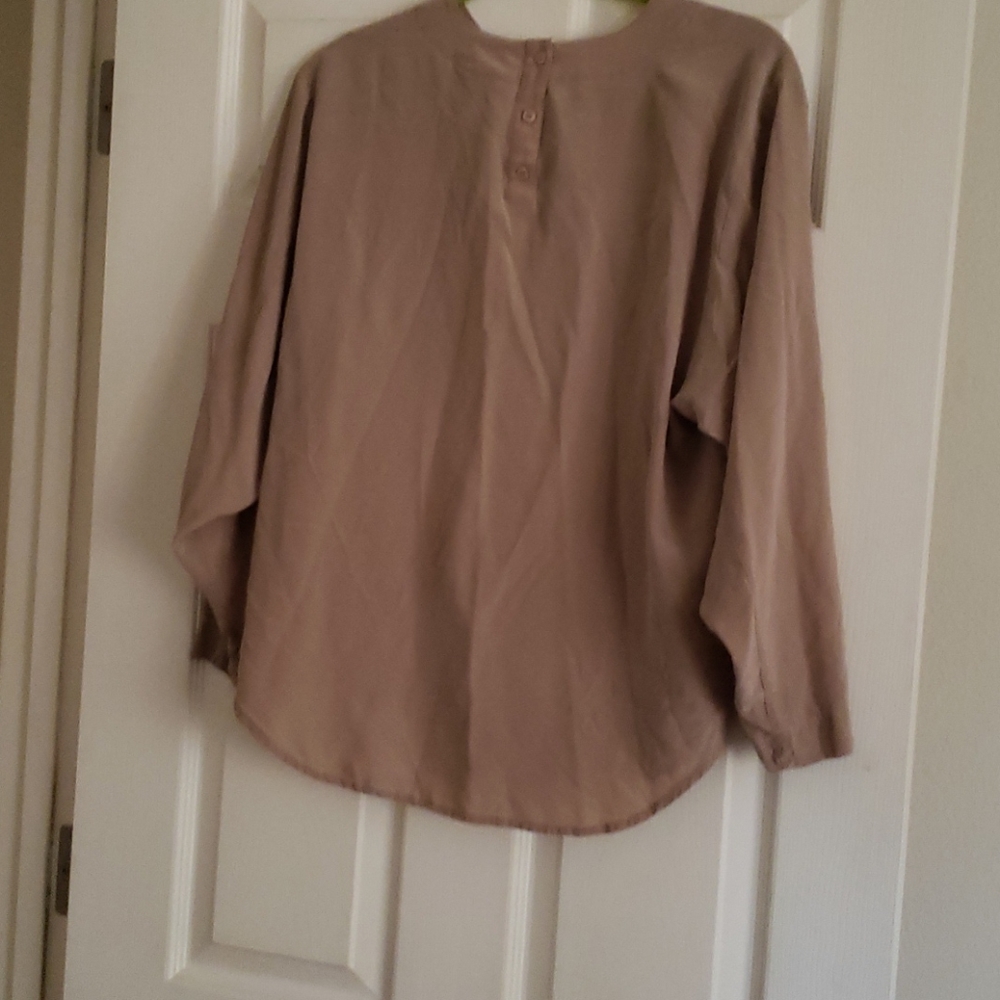Blouse - Picture 2 of 3